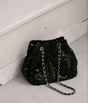 체인 스팽글 백