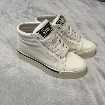 GYDA 화이트 합성 피혁 하이컷 스니커즈 22.5cm 화이트