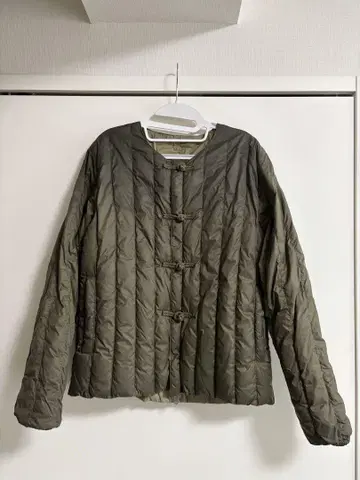 TAION x BEAMS LIGHTS 이너 다운 올리브 리버서블
