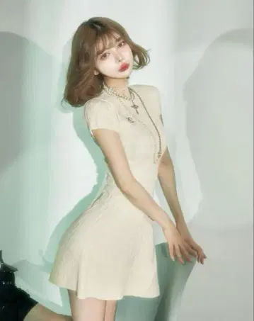 새상품급 Darich 로고 케이블 니트 미니 원피스