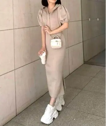 로얄 파티 ZIP 후드 반팔 타이트 원피스