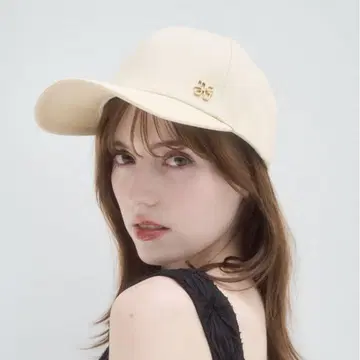 mellowneon 로고 포인트 캡 모자 아이보리