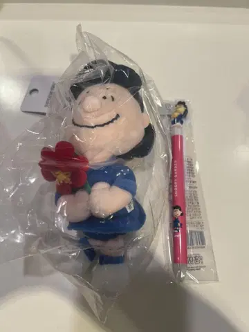 우메다 스누피 페스티벌 봉제 인형과 펜 세트