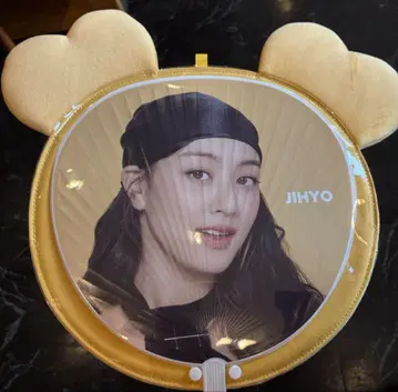 TWICE 지효 지브리 부채 케이스 부채