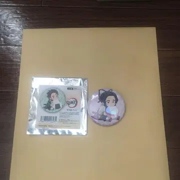 귀멸의 칼날 코쵸우 시노부 키라 캔뱃지