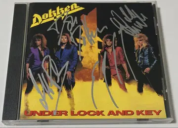 Dokken Under Lock and Key 사인 포함
