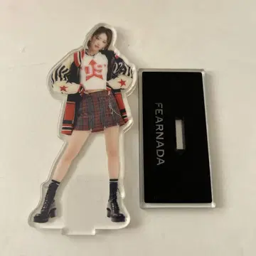 FEARNADA 아크릴 스탠드 르세라핌 사쿠라 LESSERAFIM