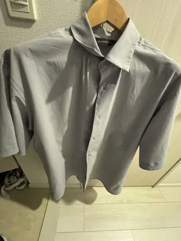 데상트 얼터레인 에어 플로우 하프 슬리브 셔츠 DESCENTE