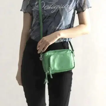 Y'S SACCS 이자크 그린 숄더백 미사용