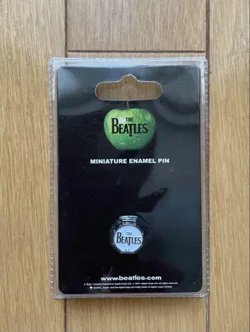 The Beatles 핀 배지