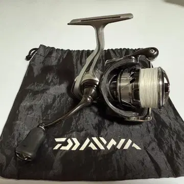 DAIWA 18 칼디아 LT 2500S (주머니 부속)