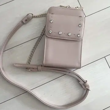 다이애나 DIANA 스터드 스마트폰 숄더백 핑크 iPhone