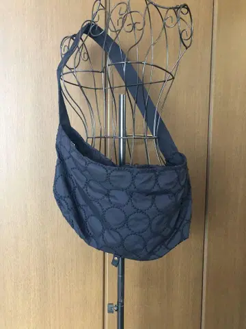 미나 페르호넨 바디백 탬버린 블랙