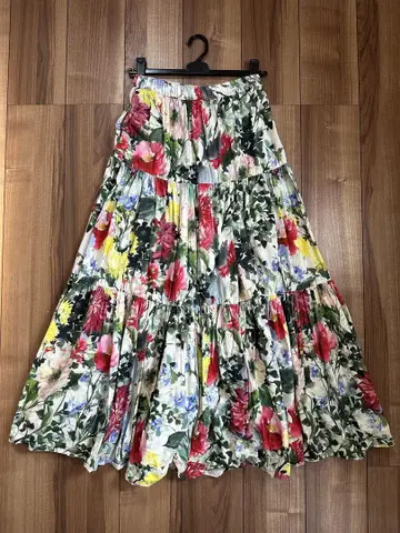 ZARA 꽃무늬 플레어 스커트