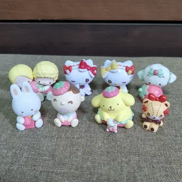 산리오, 가챠가챠 8개 세트