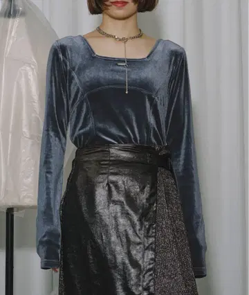 ezick Corset line 벨로아 바디수트