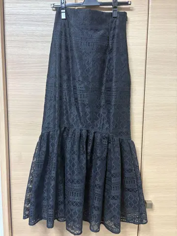 새상품 노엘라 레이스 머메이드 롱 스커트 M 블랙