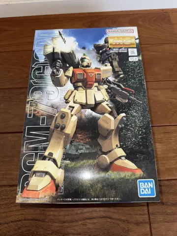 반다이 스피리츠 제 1/100 MG 모델 RGM-79[G] 육전형 짐