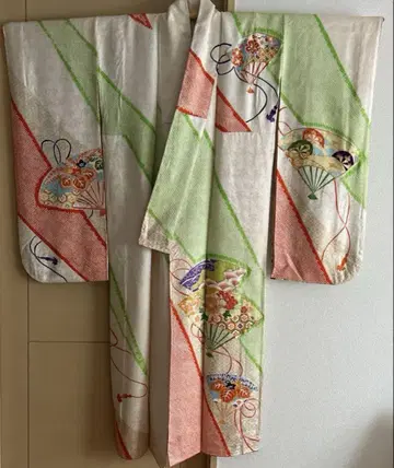 후리소데 견직물