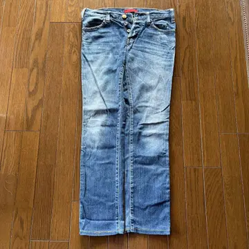 연한 블루 스트레이트 데미지 데님