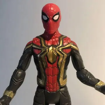 아이언 스파이더 피규어 marvel