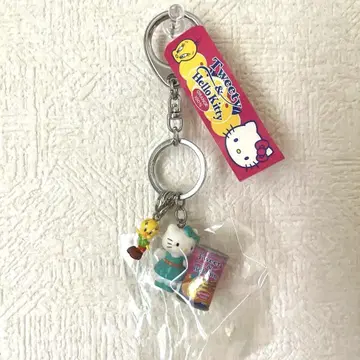 초레어 헬로키티 x tweey 콜라보 키링