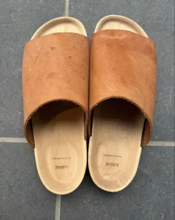 Hender Scheme 카리모쿠 우드 샌들 사보 핸더 스킴