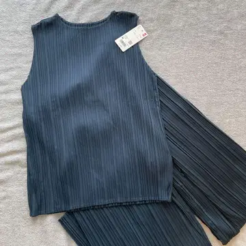 UNIQLO 다크 블루 플리츠 셋업 M-L