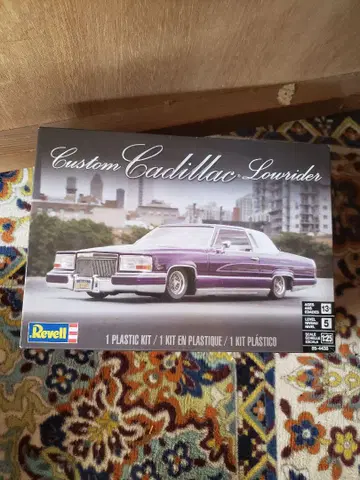 Revell Custom Cadillac Lowrider 1/25