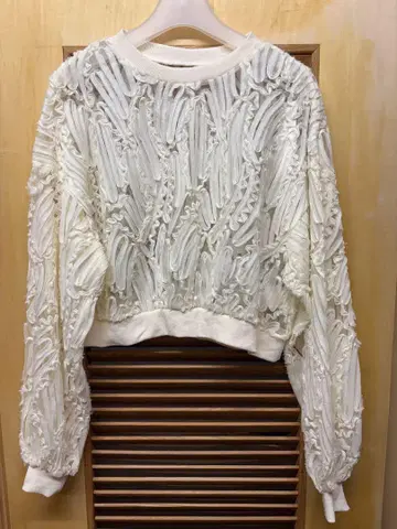 새상품 Frame 코드 자수 상의 아이보리