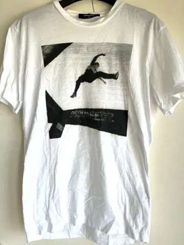 DSQUARED2(디스퀘어드)/그래픽 T-shirt