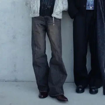 NVRFRGT 3D Twisted Jeans