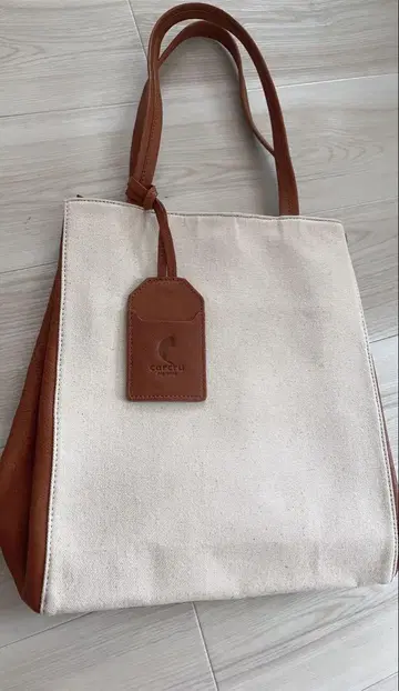 새상품급 카르쿨 토트백 가죽 천연 가죽