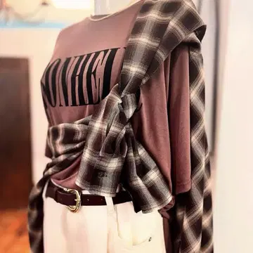 이번 시즌 신상 미사용 새상품 파시오네 체크 셔츠