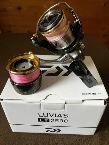 다이와 LUVIAS LT2500 스피닝 릴