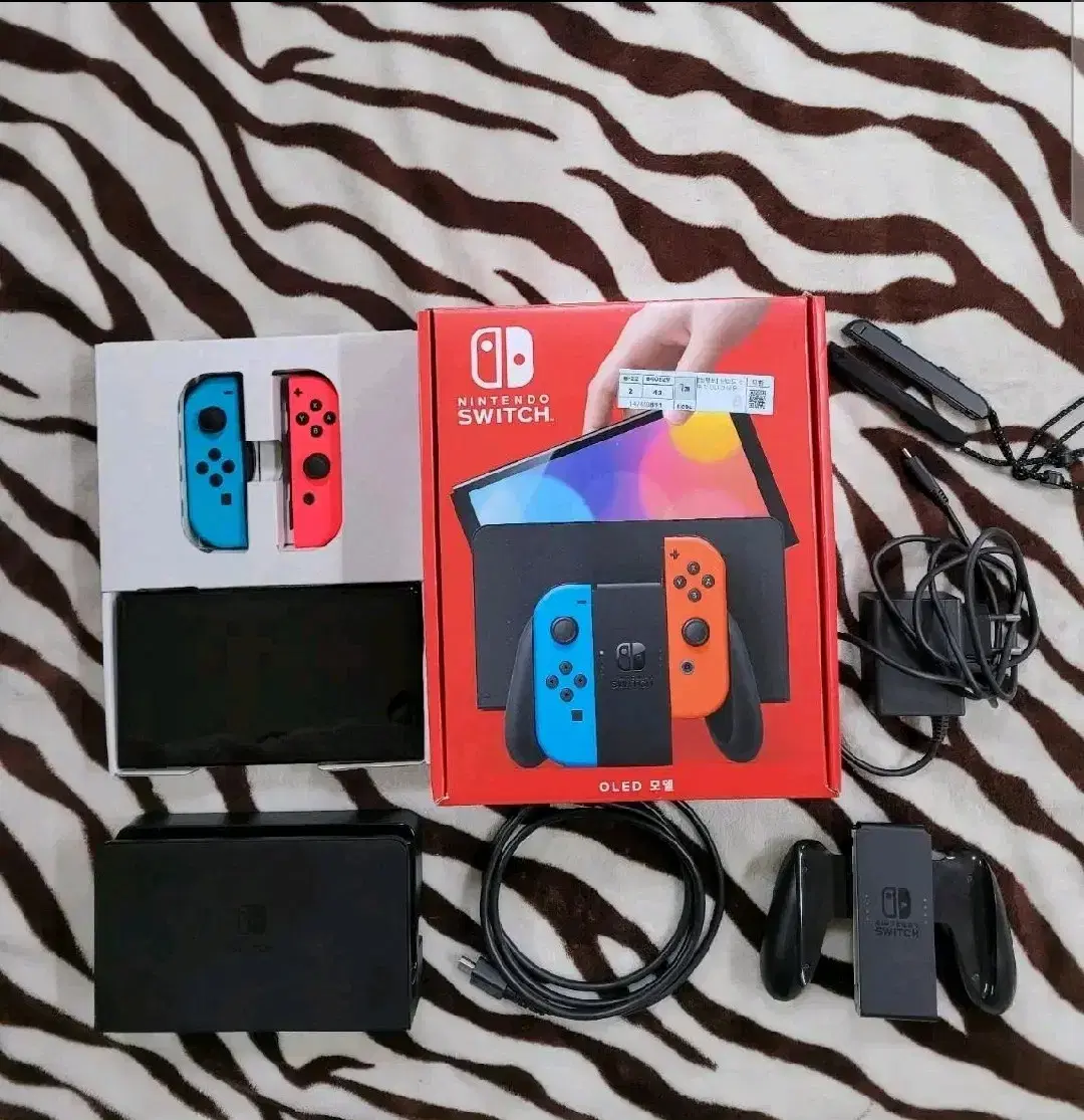 Full set Nintendo Switch OLED Neon Nintendo Switch OLED