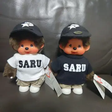 몬치치 TOKYO TRIBE SARU 이노우에 산타 콜라보 2체 세트