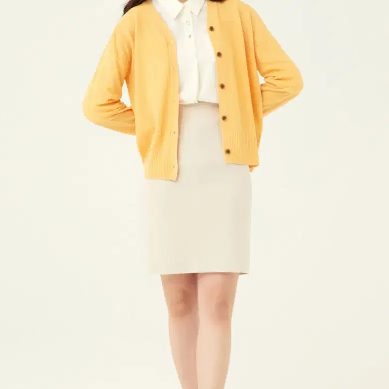 Roem Loose Fit V-neck Cardigan