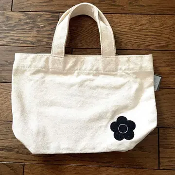 [미사용 새상품] MARY QUANT 미니 백