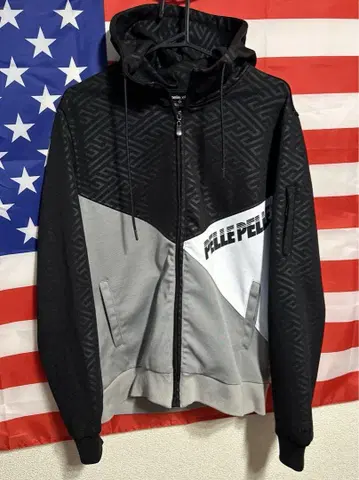 새상품급 PellePelle 후드티 페레페레 ziphoodie