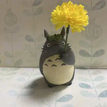 토토로 꽃병