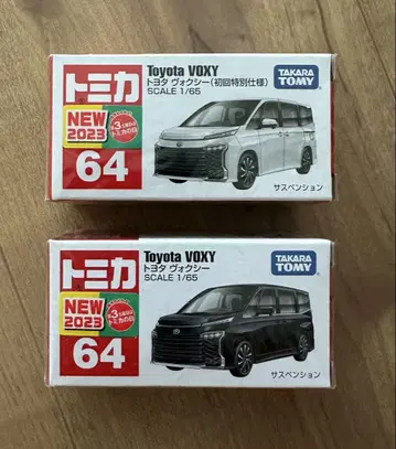 토미카 TOYOTA VOXY 복시 초회 특별 사양