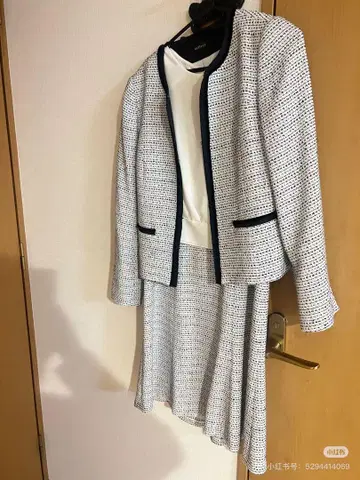 화이트 네이비 스커트 수트 M 사이즈 일본제