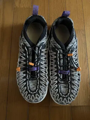 Keen 아웃도어 샌들 메쉬