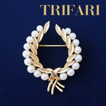 빈티지 trifari 펄 & 리프 브로치