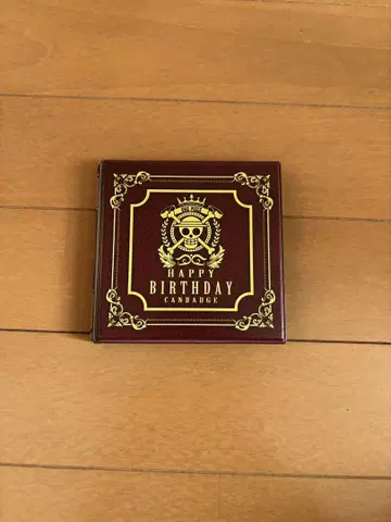 원피스 트라팔가 로우 벌스데이 캔뱃지와 브로마이드
