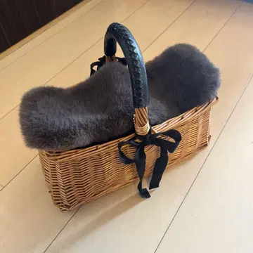 새상품급 퍼 바스켓백