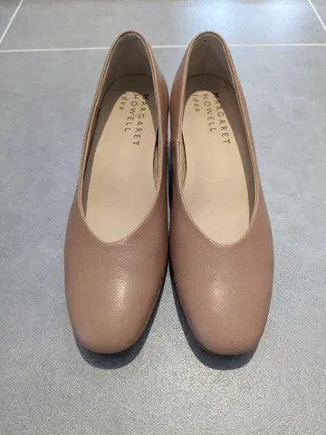 MARGARET HOWELL idea 플레인 펌프스 베이지 23cm