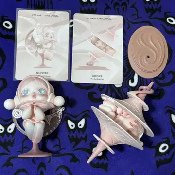 POPMART The Paradox SKULLPANDA 피규어