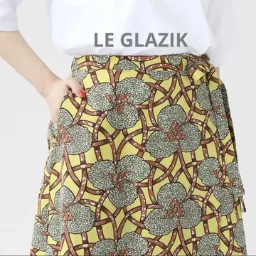 새상품급 르 글라지크 LE GLAZIK 바틱 랩스커트